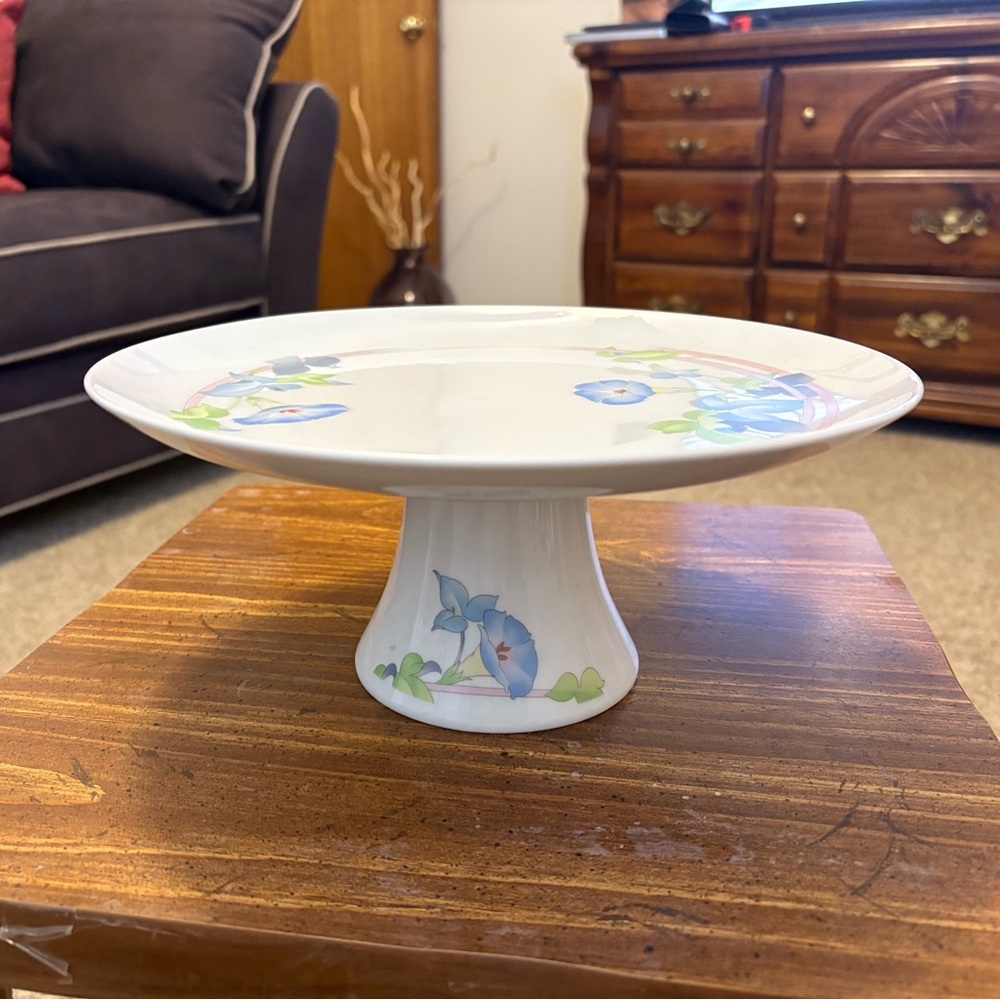 “Westbury” Tuscany Collection Porcelain Cake Plate-Morning Glory Design